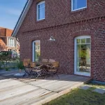 Der Kleine Friese * Timmendorfer Strand